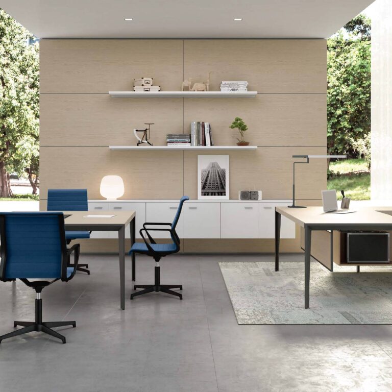 Pisarniski stol Pisarniski stol