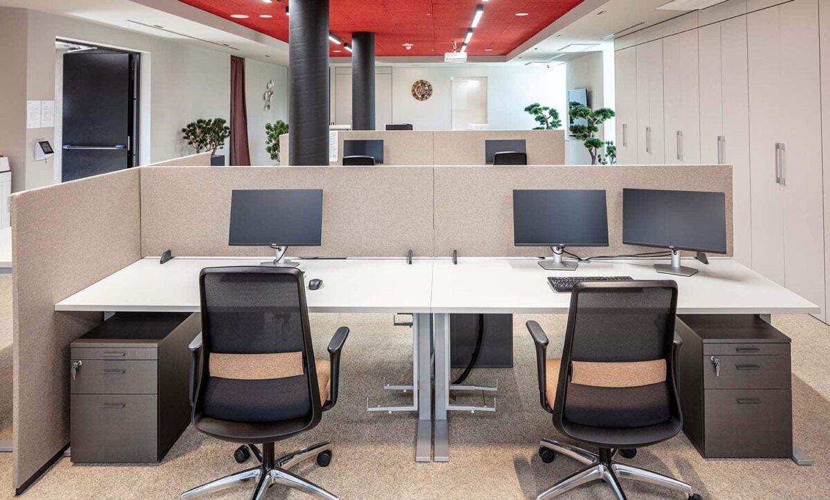 Pisarniski stol za dom